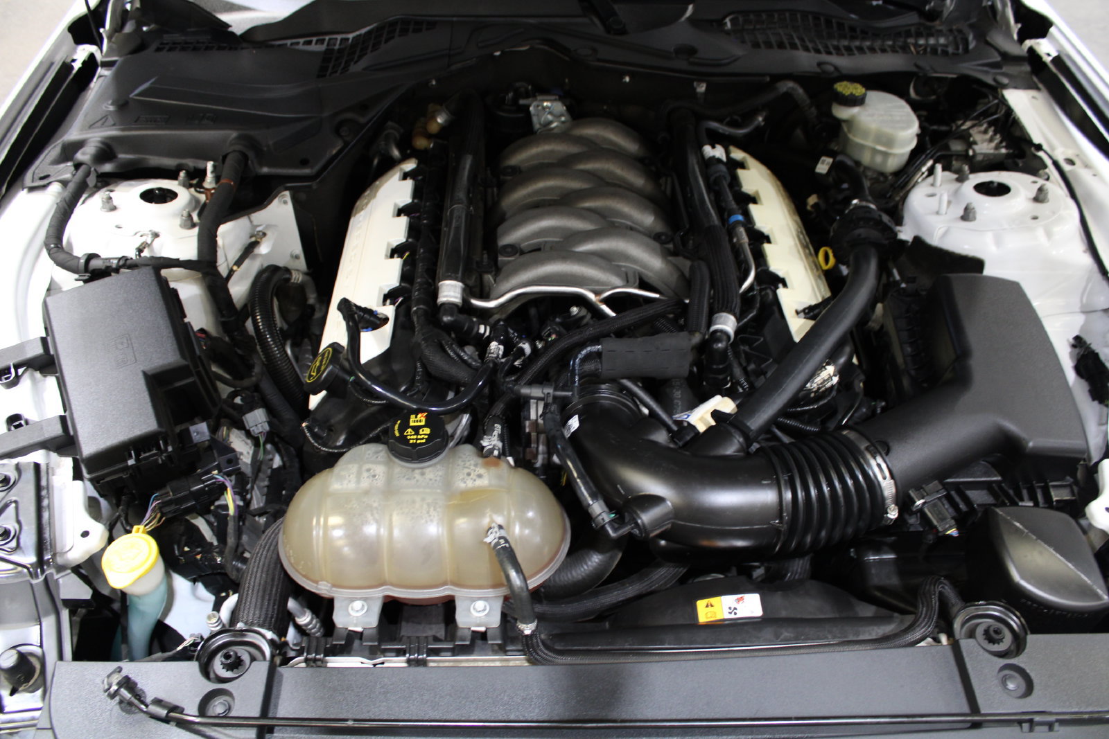 Used 2017 Ford Mustang GT RWD image 32