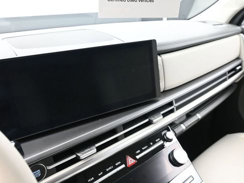 Used 2024 Hyundai Santa Fe SEL image 17
