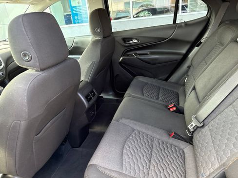 Used 2020 Chevrolet Equinox LT AWD/4WD image 16