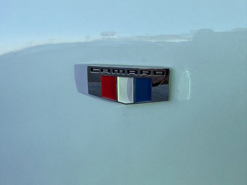 Used 2020 Chevrolet Camaro LT image 5