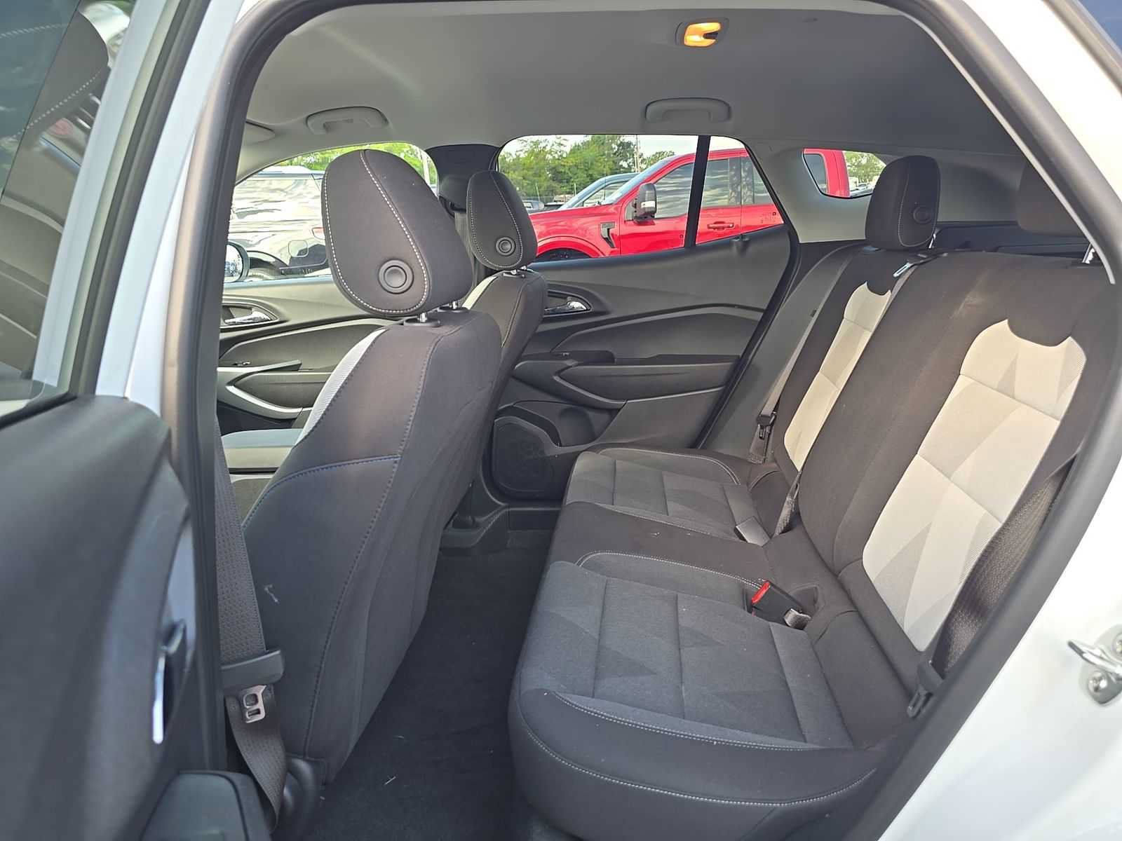 Used 2026 Chevrolet Trax LS FWD image 7