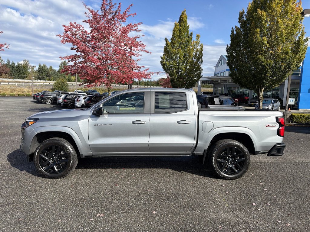 Certified 2025 Chevrolet Colorado Z71 w/ Technology Package AWD/4WD image 6