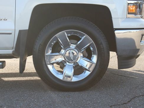 Used 2015 Chevrolet Silverado 1500 LTZ w/ LTZ Plus Package image 4