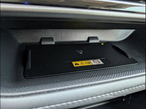 Used 2023 Toyota Highlander Limited image 19