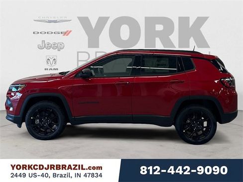 New 2026 Jeep Compass Latitude image 2