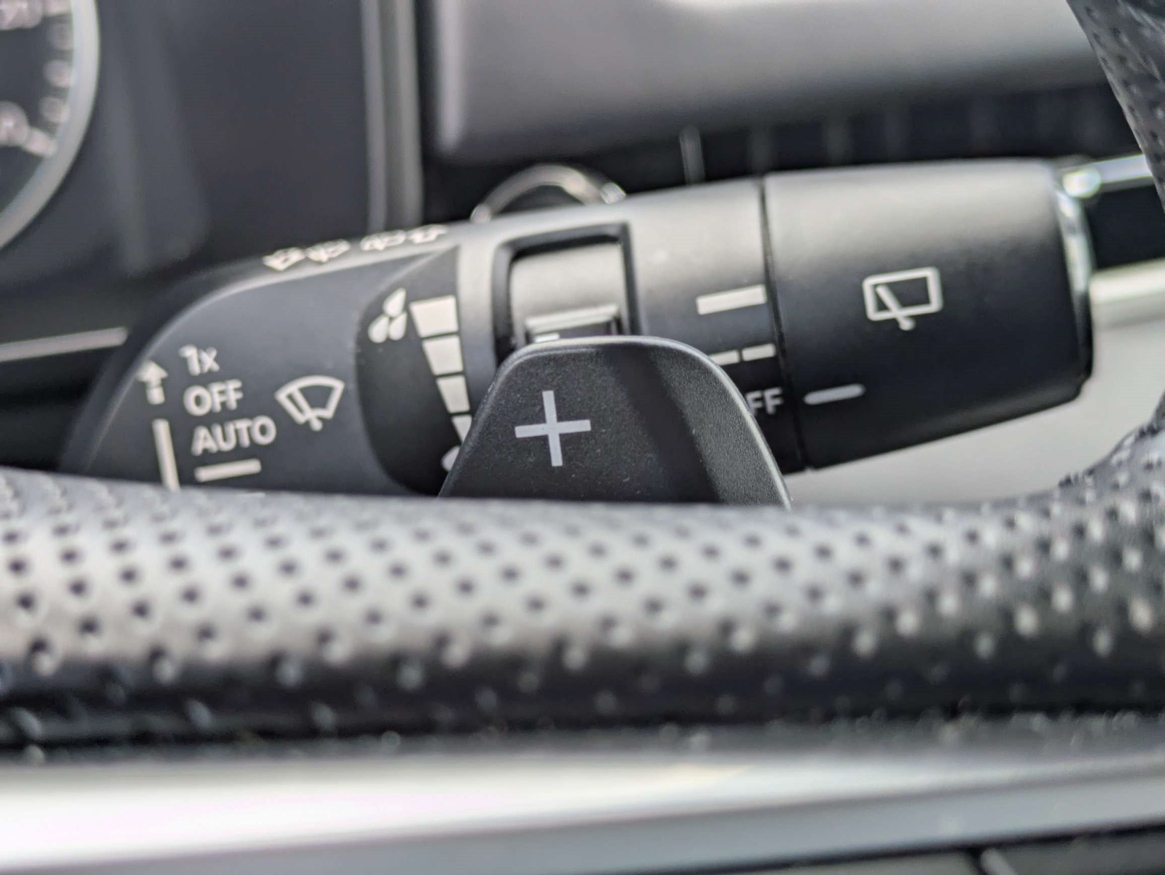 Used 2025 Mitsubishi Outlander SE FWD image 30