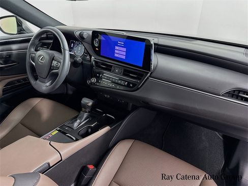 Certified 2023 Lexus ES 250 w/ Premium Package image 32