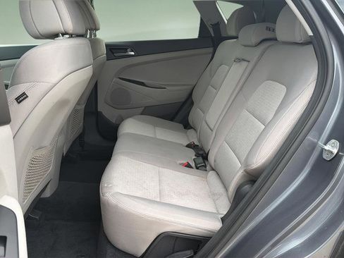 Used 2016 Hyundai Tucson SE w/ Option Group 12 FWD image 12