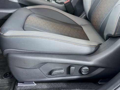 New 2025 Subaru Crosstrek 2.5i Limited w/ Popular Package #4A image 18