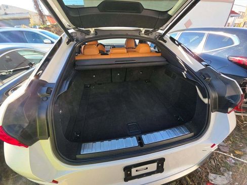 Used 2023 BMW X6 xDrive40i w/ Climate Comfort Package image 4