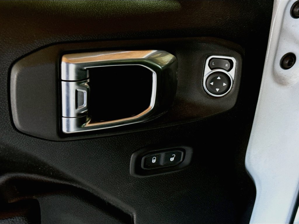 Certified 2023 Jeep Wrangler Unlimited AWD/4WD image 19