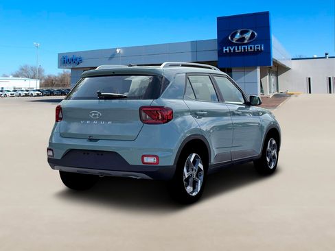 New 2026 Hyundai Venue SEL image 7