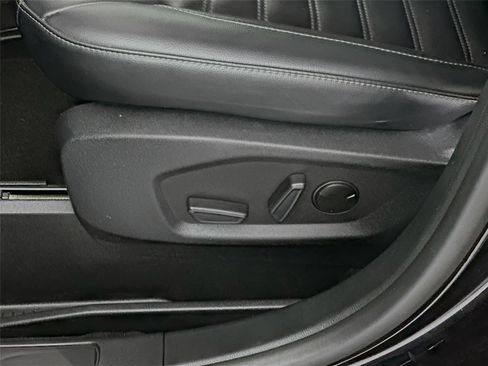 Used 2024 Ford Edge SEL w/ Convenience Package image 21