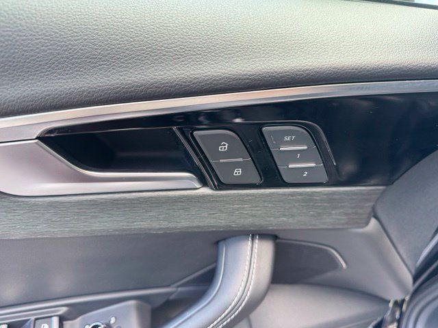 Used 2021 Audi A4 2.0T Premium Plus w/ Premium Plus Package AWD/4WD image 20