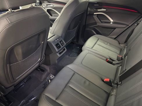 Used 2025 Audi Q5 Premium AWD/4WD image 12