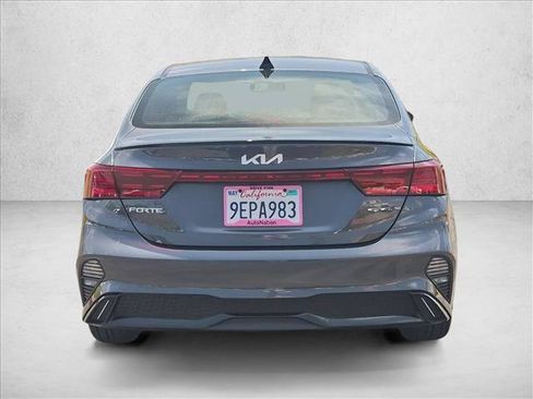 Used 2023 Kia Forte GT-Line FWD image 7