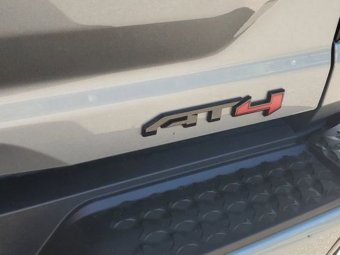 Certified 2025 GMC Canyon AT4 w/ Nightfall Edition AWD/4WD image 27