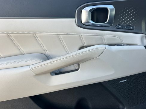 Certified 2023 Kia Sorento SX Prestige image 12