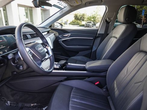 Certified 2024 Audi Q8 e-tron Premium Plus w/ Premium Plus Package image 19