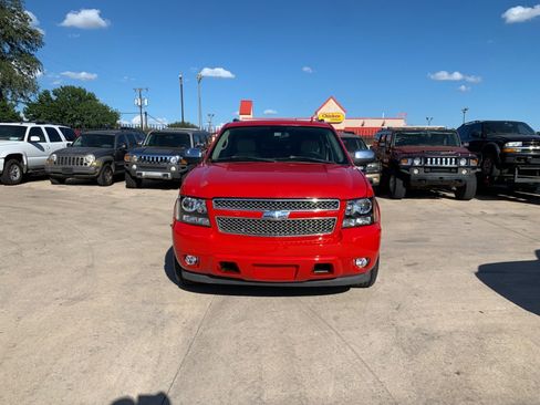 Used 2007 Chevrolet Avalanche LTZ w/ LTZ Preferred Equipment Group image 2