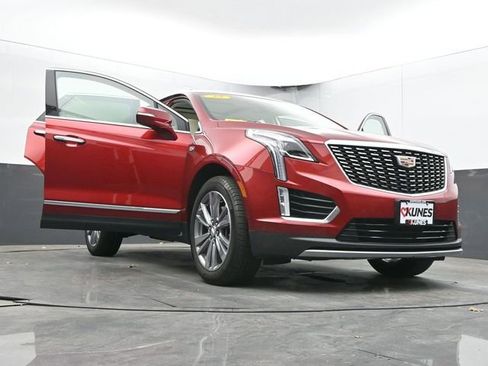 Used 2025 Cadillac XT5 Premium Luxury AWD/4WD image 71