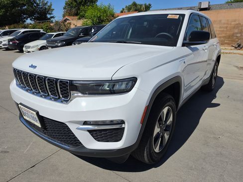 Used 2023 Jeep Grand Cherokee 4WD 4xe w/ Luxury Tech Group II image 1