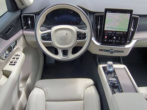 New 2026 Volvo XC90 B6 Ultra w/ Lounge Package AWD/4WD image 13