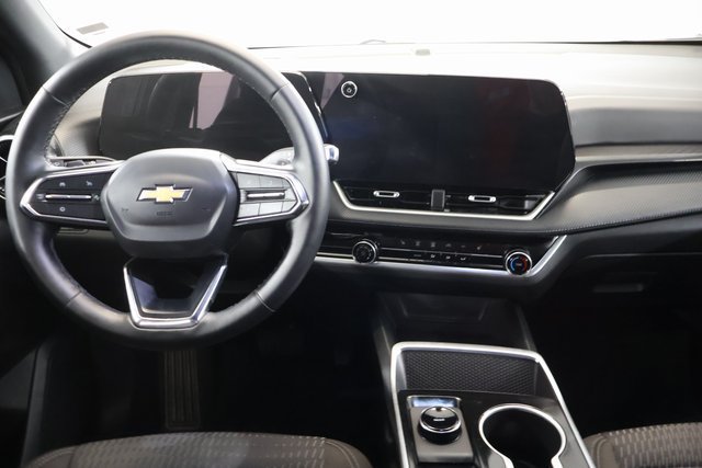 Used 2026 Chevrolet Equinox LT AWD/4WD image 12