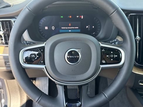 New 2026 Volvo XC60 B5 Plus w/ Climate Package image 27