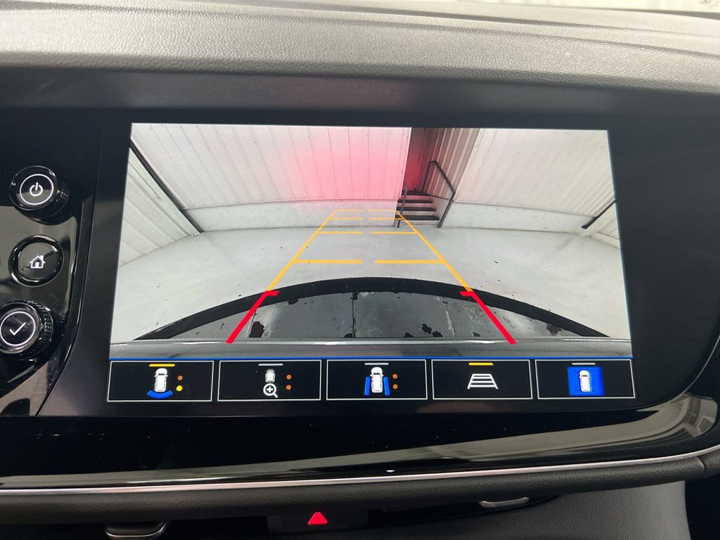 Used 2023 Buick Envision Avenir FWD image 16