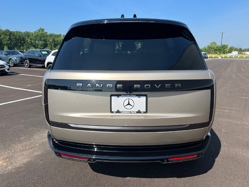 Used 2025 Land Rover Range Rover Long Wheelbase SE AWD/4WD image 6