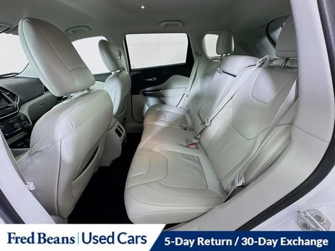 Used 2020 Jeep Cherokee Limited AWD/4WD image 28