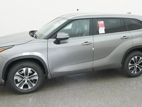 New 2026 Toyota Highlander XLE AWD/4WD image 46