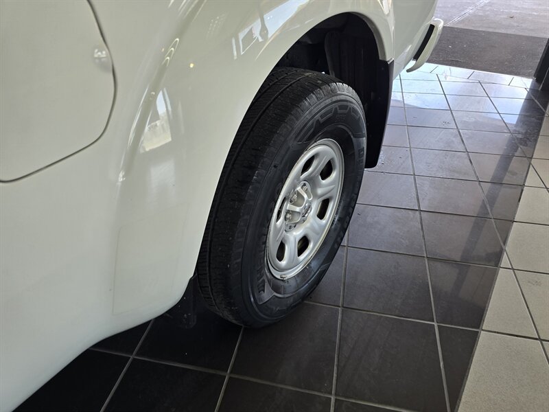 Used 2021 Nissan Frontier S RWD image 29