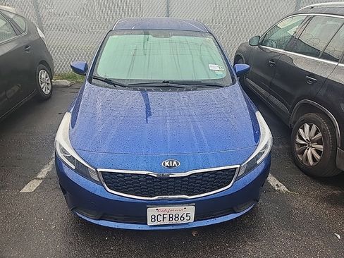 Certified 2018 Kia Forte LX image 2