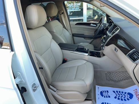 Used 2013 Mercedes-Benz ML 350 4MATIC image 21