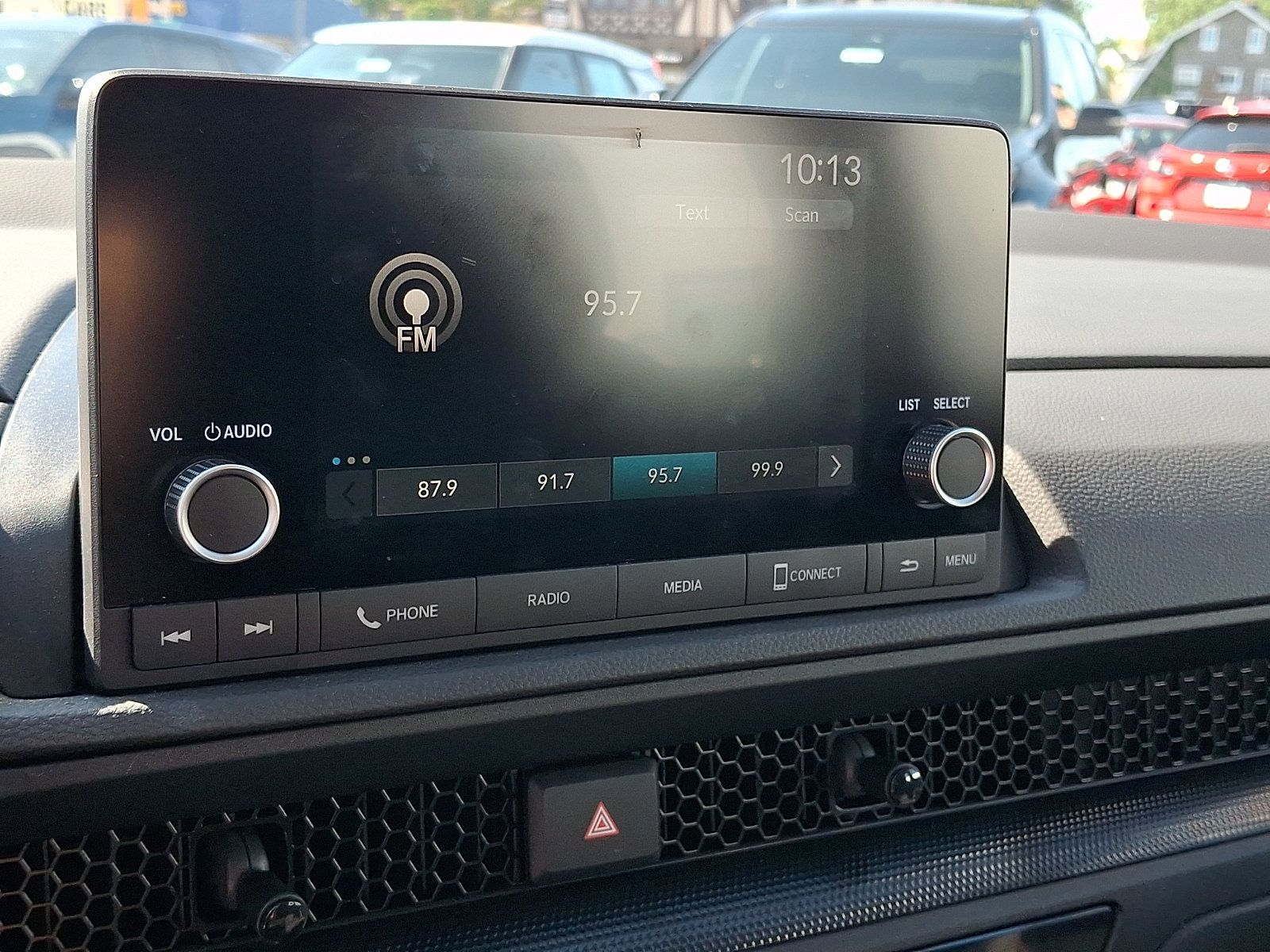 Used 2024 Honda CR-V LX image 17