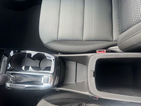 New 2026 Chevrolet Trax LT w/ Sunroof Package FWD image 29