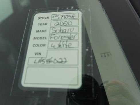 Used 2020 Subaru Forester Limited image 42