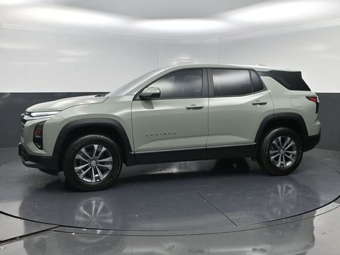 Used 2026 Chevrolet Equinox LT w/ Safety and Technology Package image 3