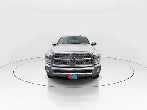 Used 2014 RAM 2500 Laramie image 3