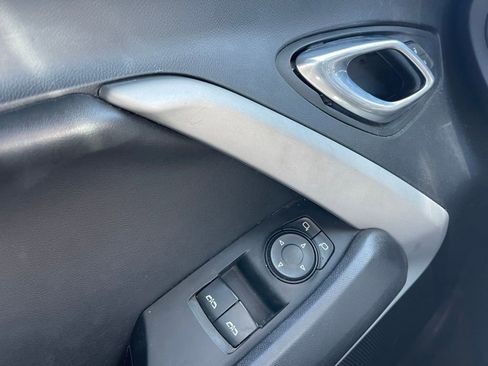 Used 2019 Chevrolet Camaro LT w/ RS Package image 6