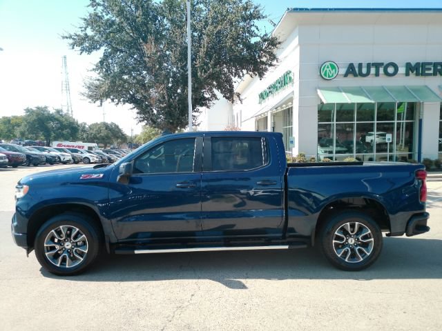 Used 2022 Chevrolet Silverado 1500 RST w/ Z71 Off-Road Package AWD/4WD image 12