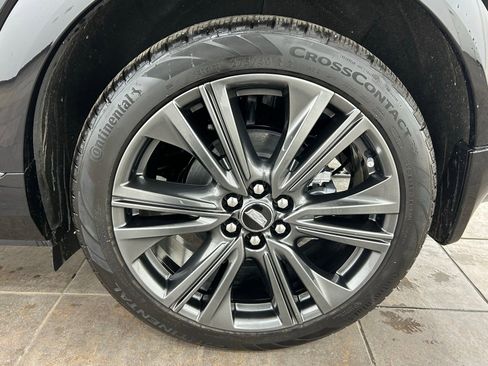 Used 2025 Cadillac Optiq Sport 2 w/ LPO, Floor Liner Package image 37