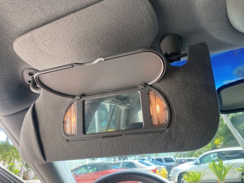 Used 2005 Cadillac De Ville image 57