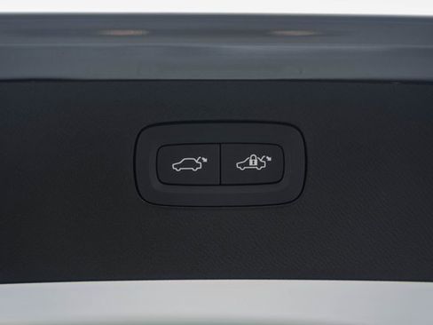 New 2026 Volvo XC90 B6 Ultra image 10