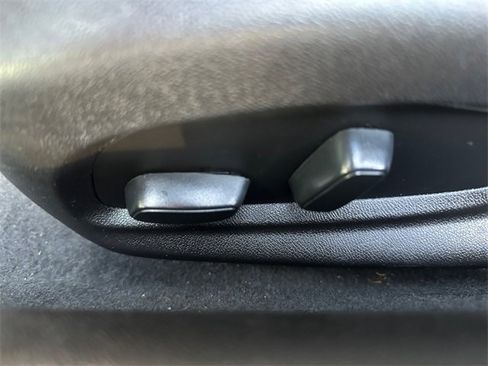 Used 2019 Chevrolet Camaro LT image 16