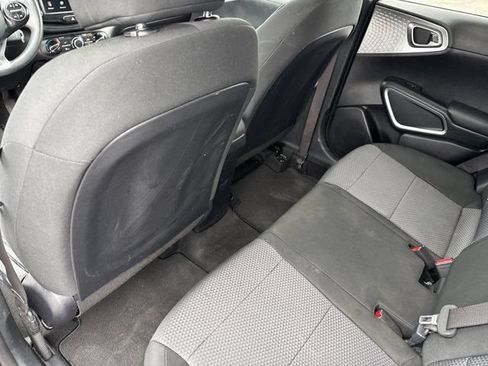 Used 2023 Kia Soul LX w/ Option Group 015 FWD image 16