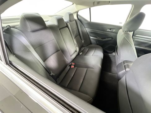 Used 2021 Nissan Altima 2.5 SV w/ SV Premium Package image 26