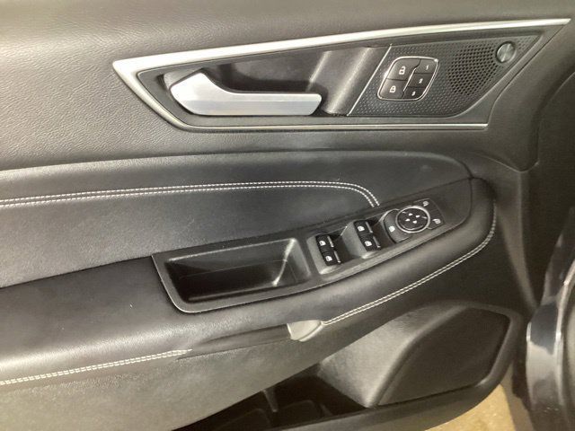 Used 2024 Ford Edge Titanium w/ Equipment Group 301A AWD/4WD image 11